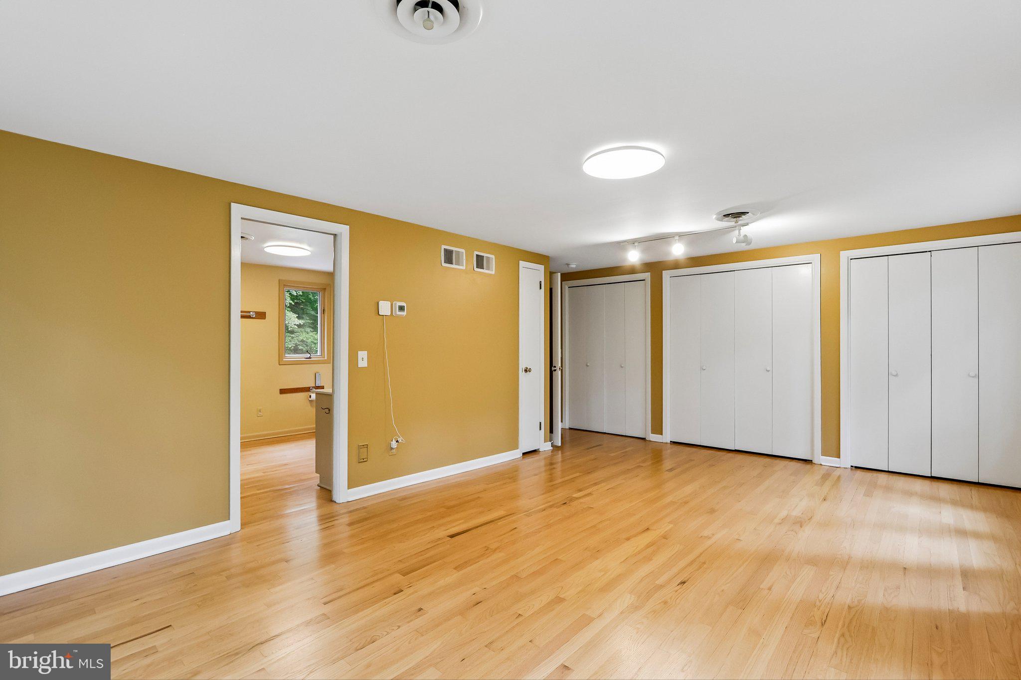 42 PIN OAK ROAD
