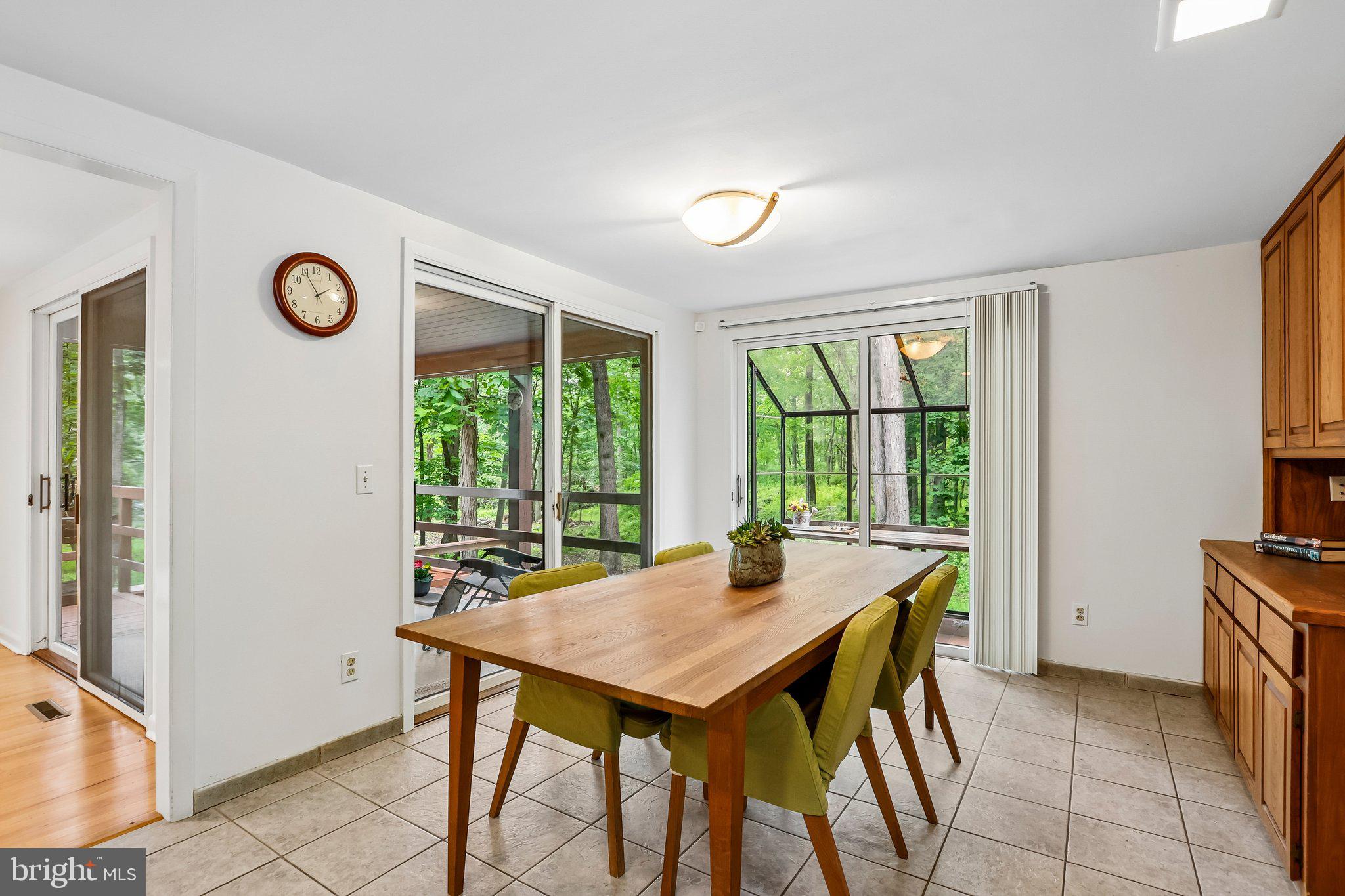42 PIN OAK ROAD