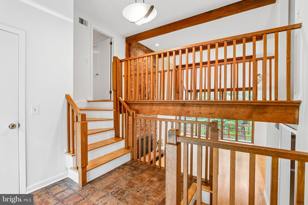 42 PIN OAK ROAD
