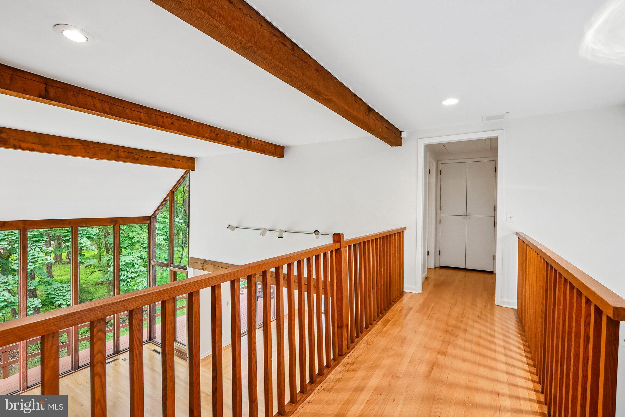 42 PIN OAK ROAD