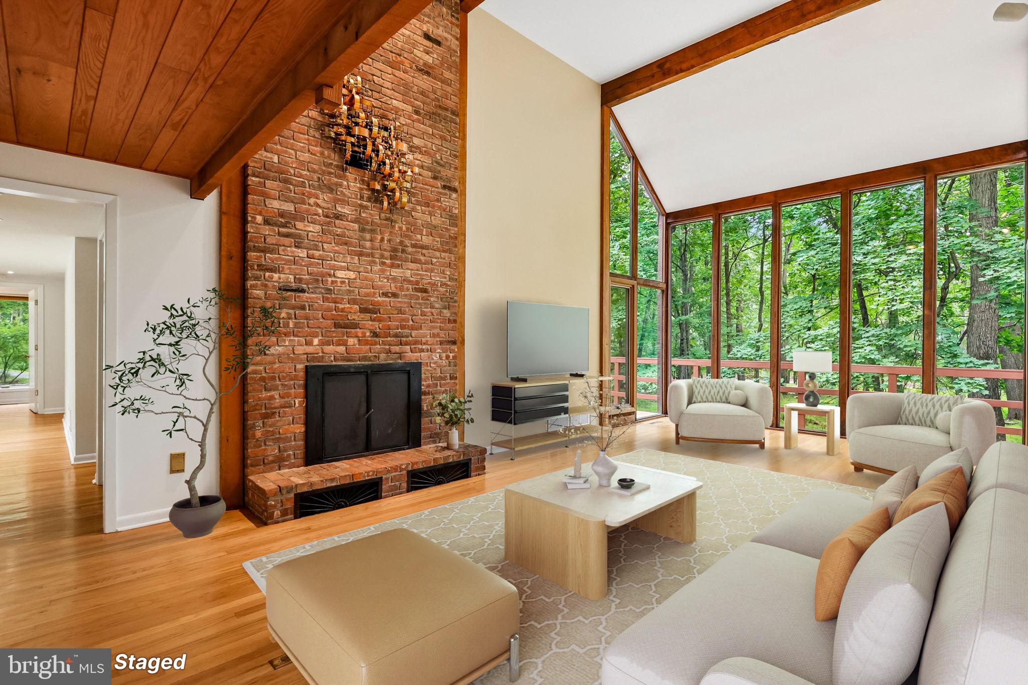 42 PIN OAK ROAD