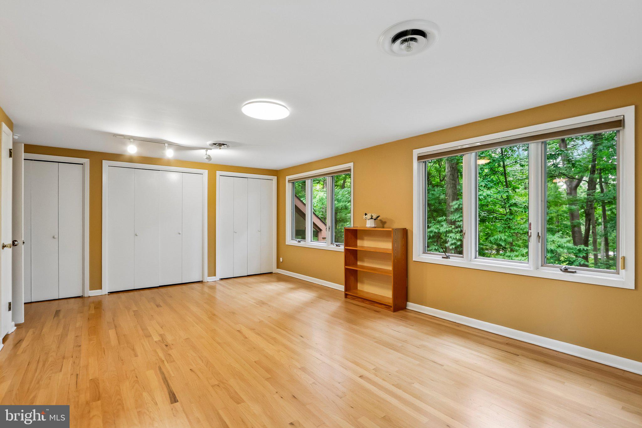 42 PIN OAK ROAD