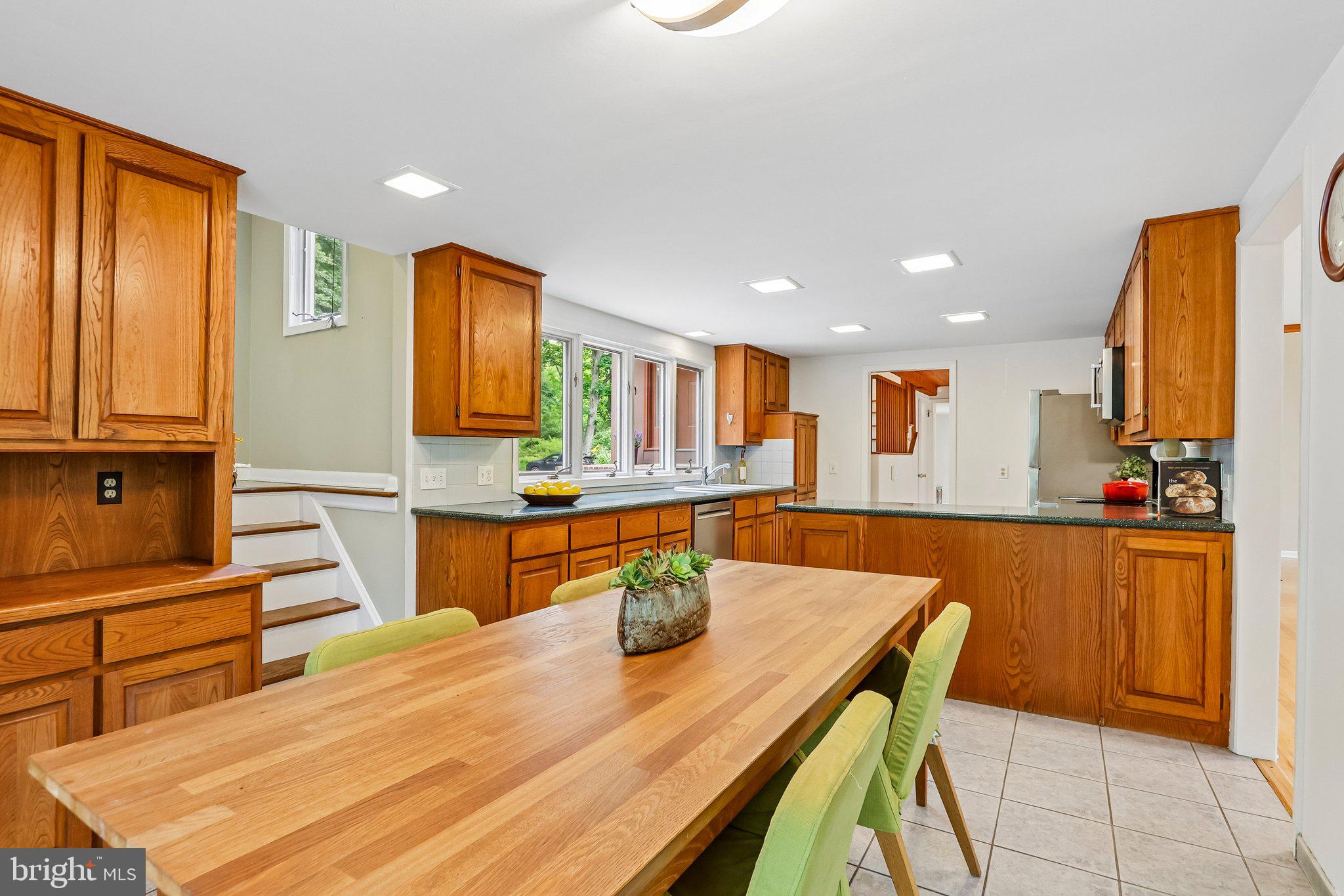 42 PIN OAK ROAD