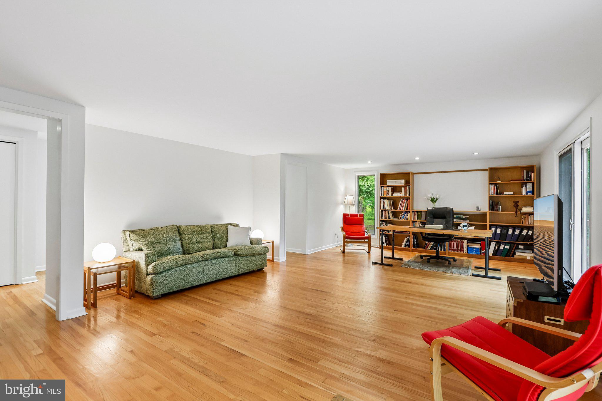 42 PIN OAK ROAD