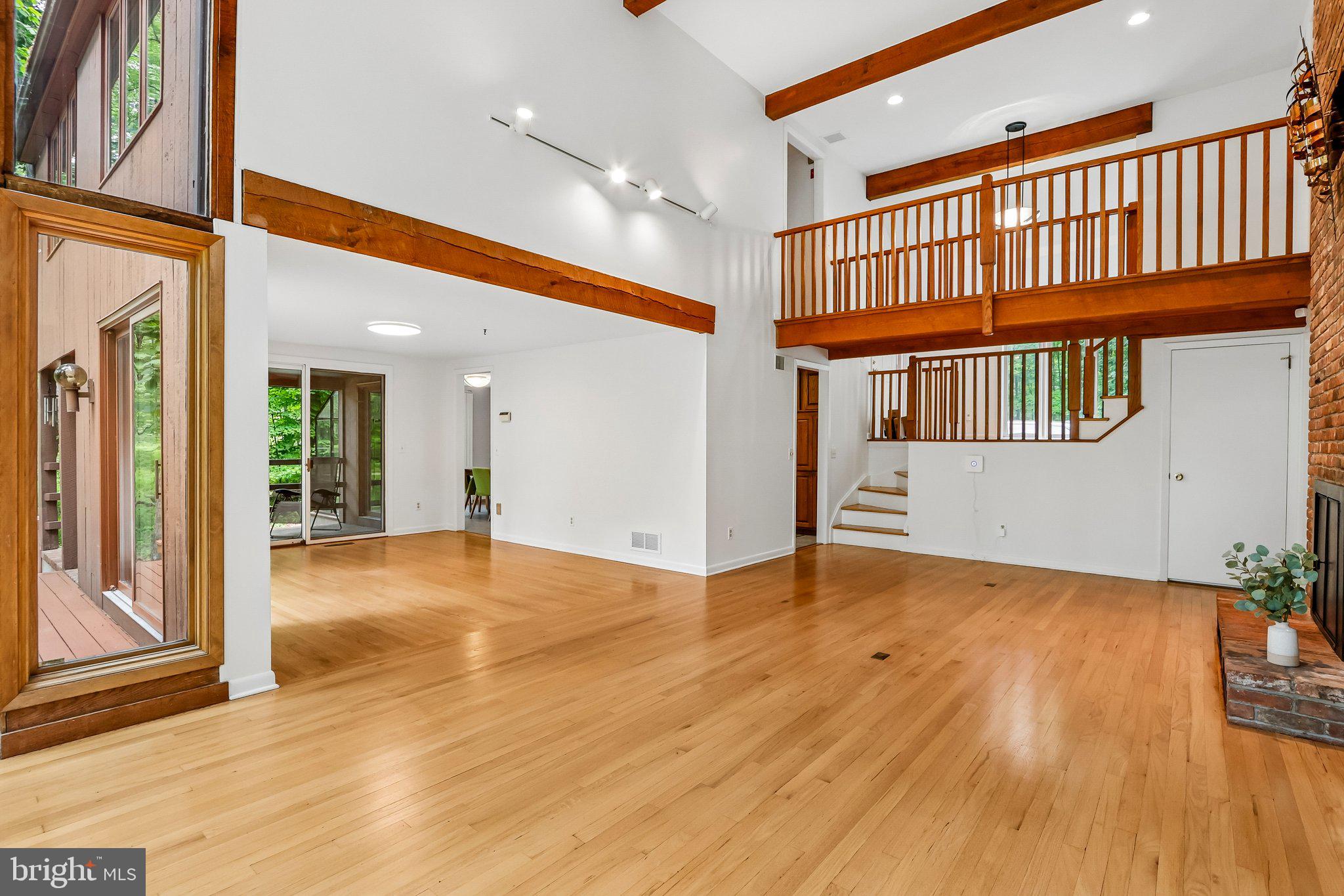 42 PIN OAK ROAD
