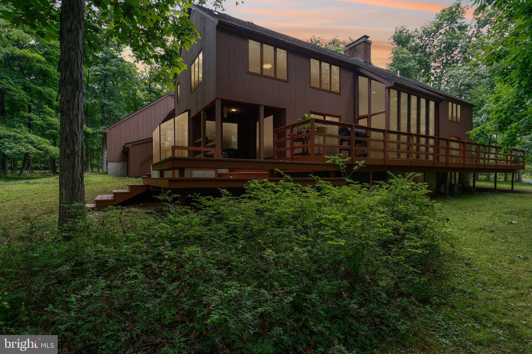 42 PIN OAK ROAD