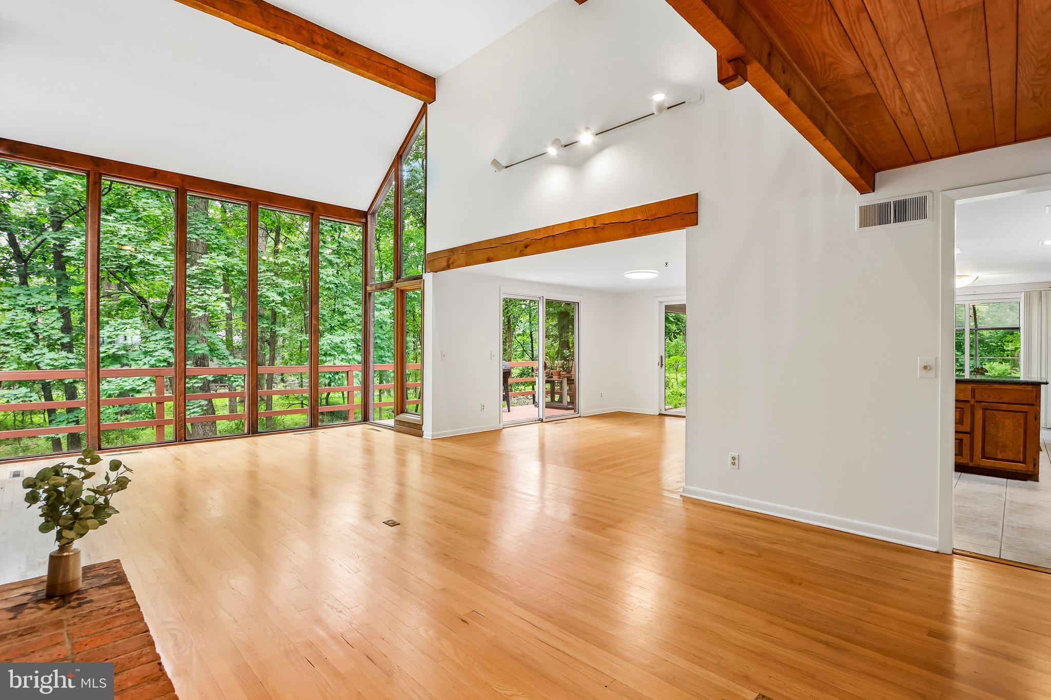 42 PIN OAK ROAD