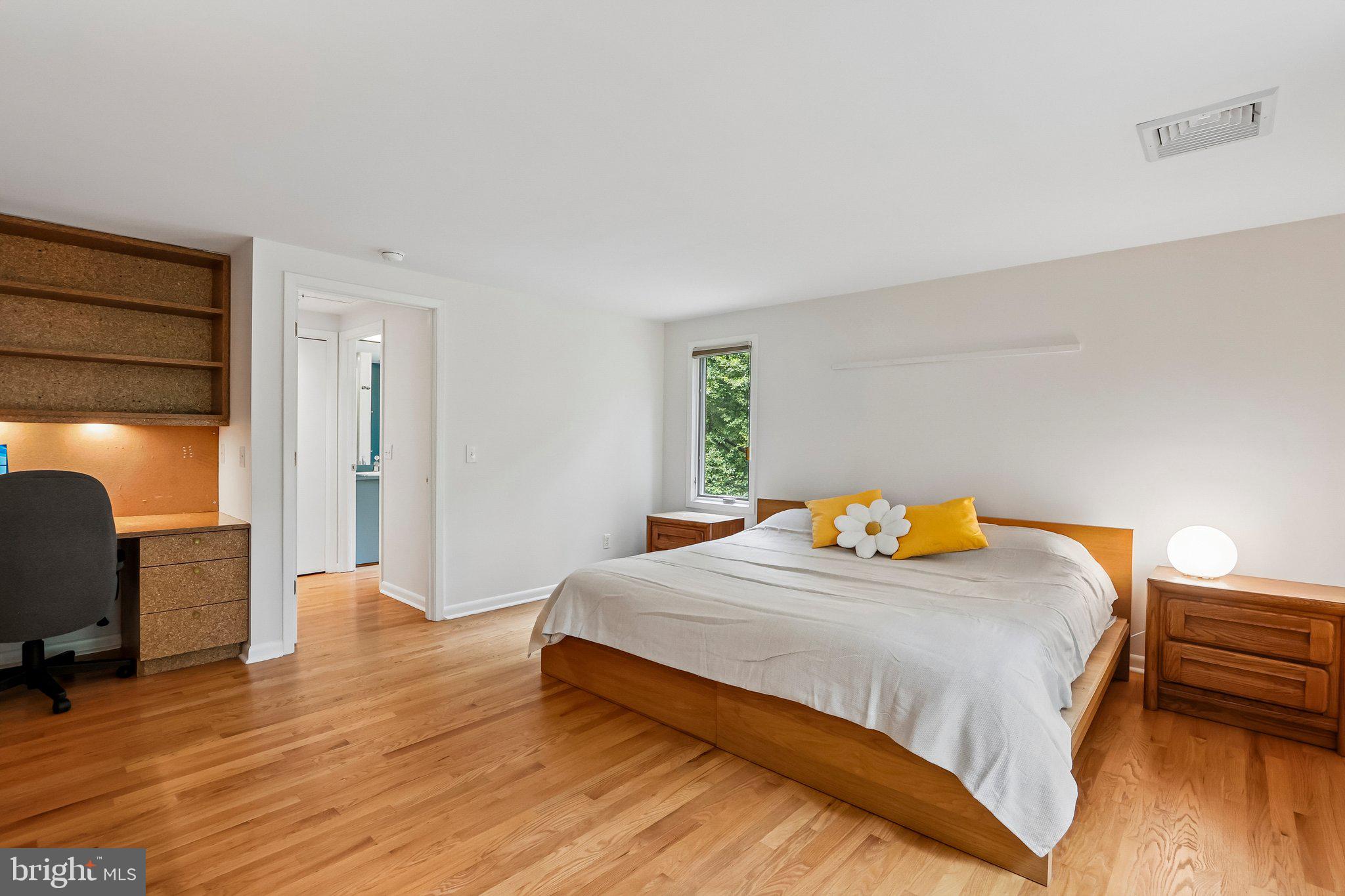 42 PIN OAK ROAD