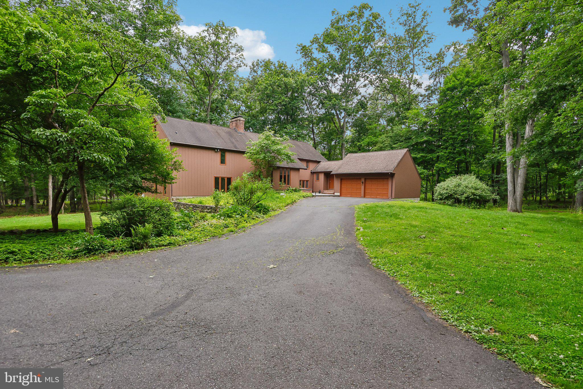 42 PIN OAK ROAD