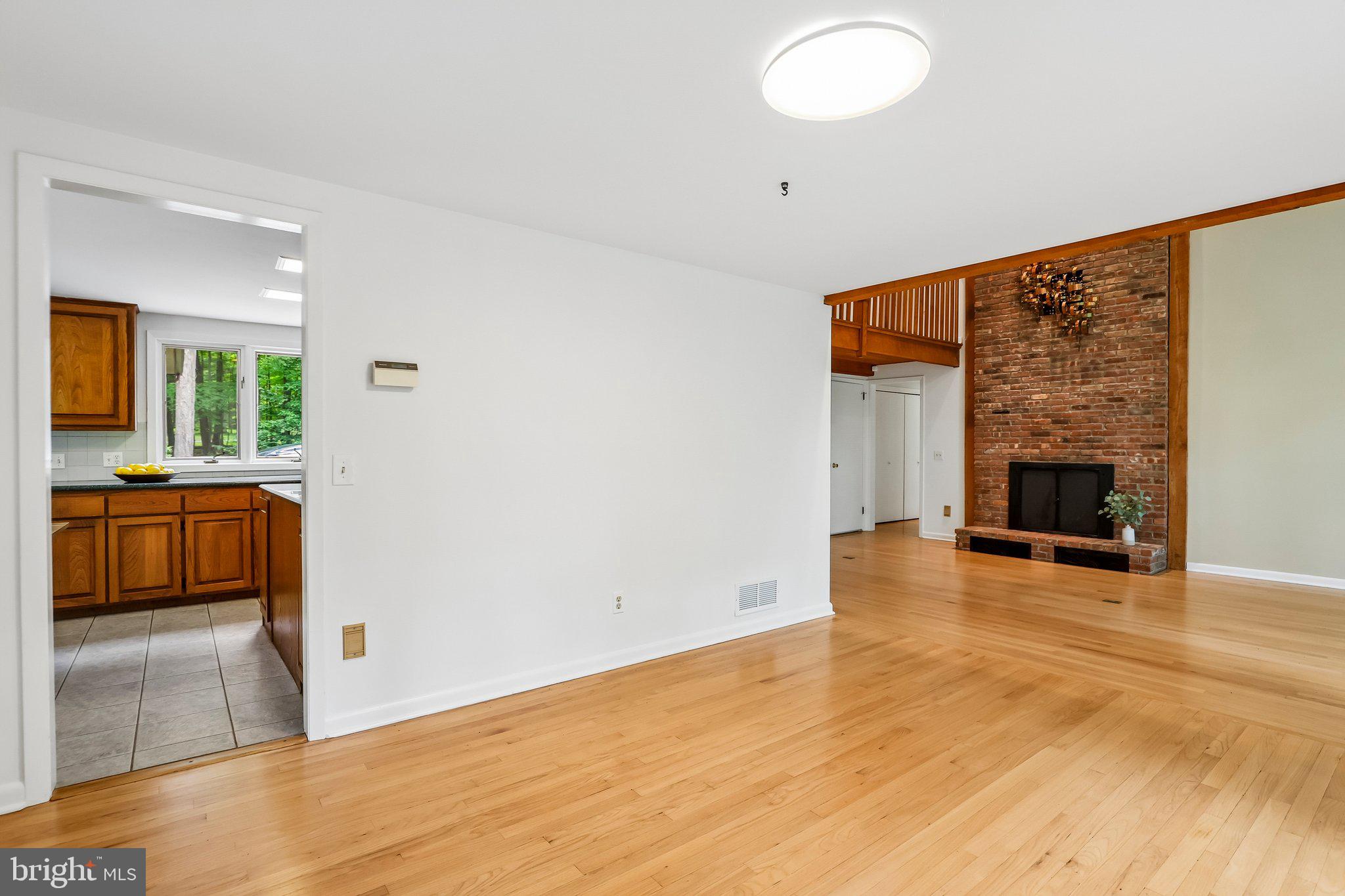 42 PIN OAK ROAD