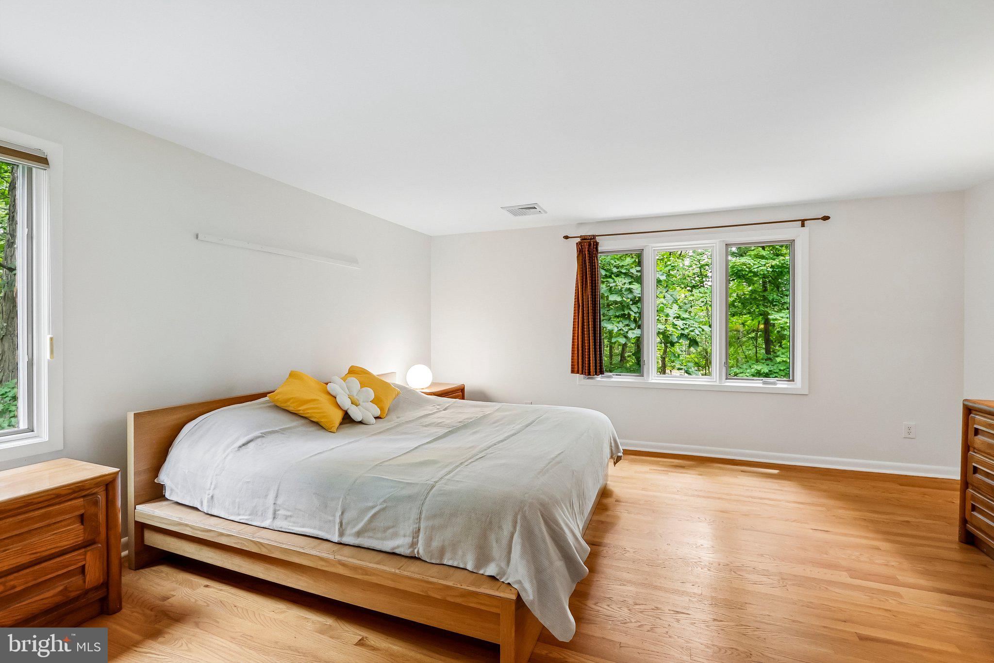 42 PIN OAK ROAD