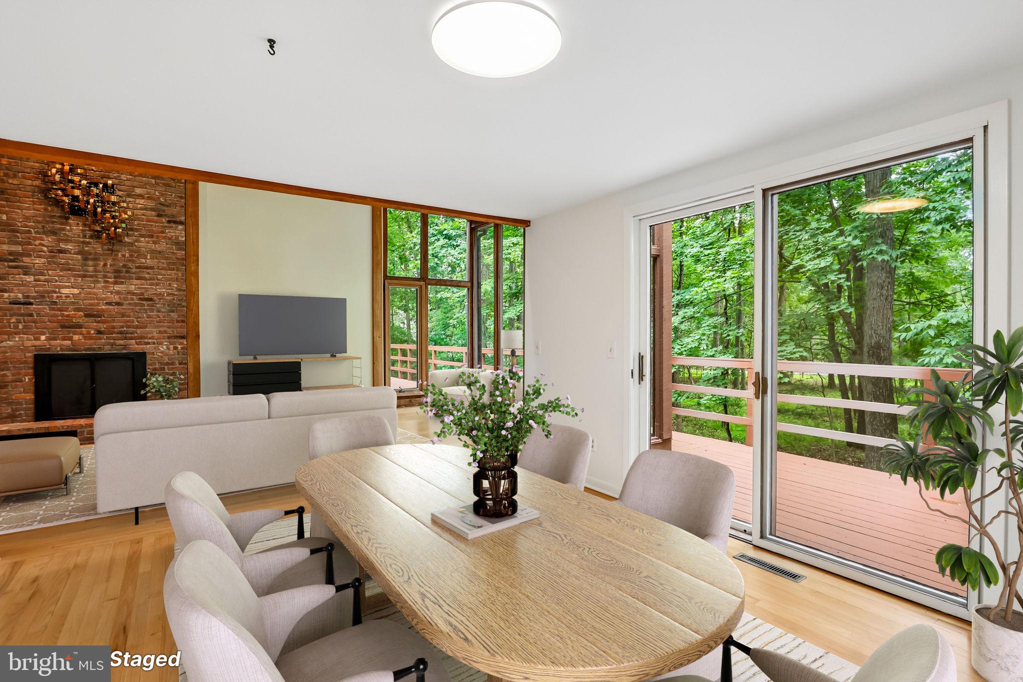 42 PIN OAK ROAD