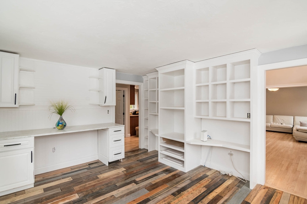 311 Captain Nathaniel Dr.