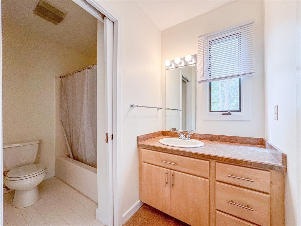 5 Oak Ct # 5
