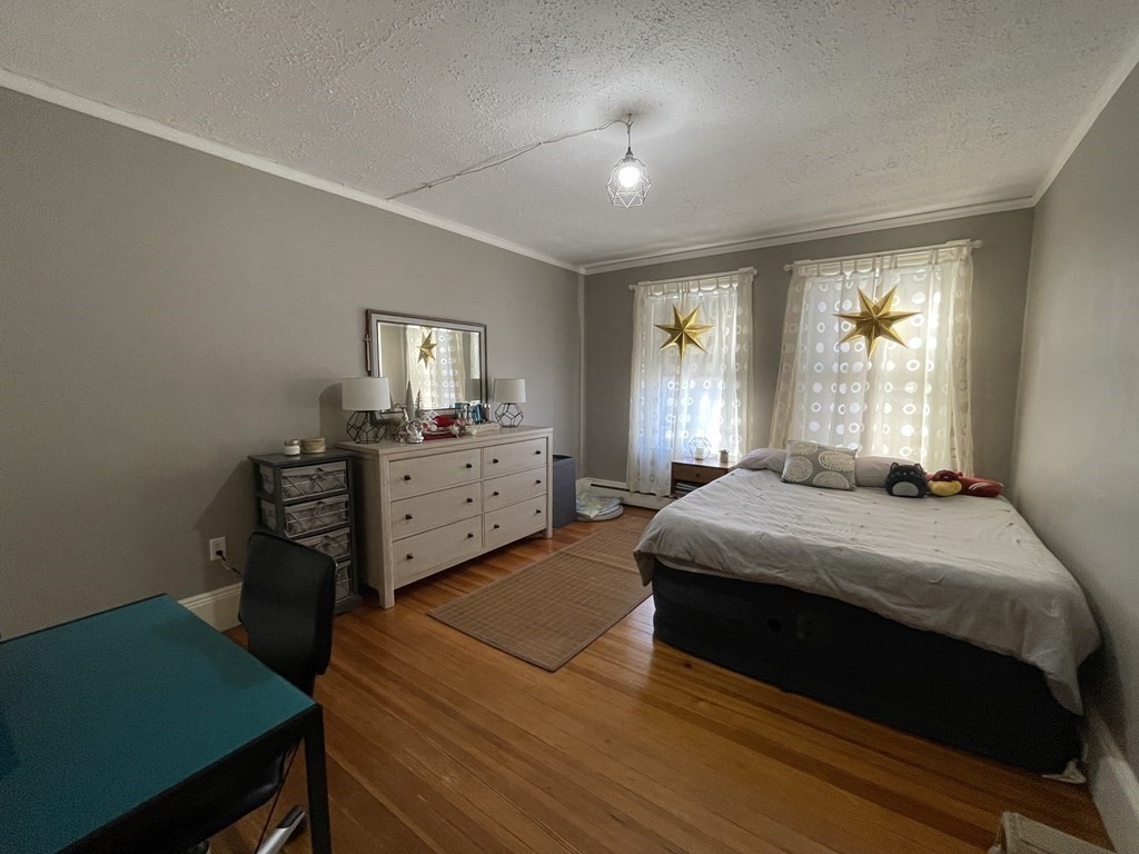 90 Congress St # 4R