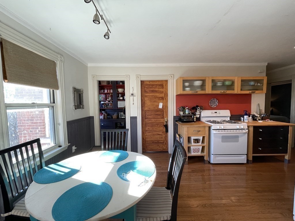 90 Congress St # 4R