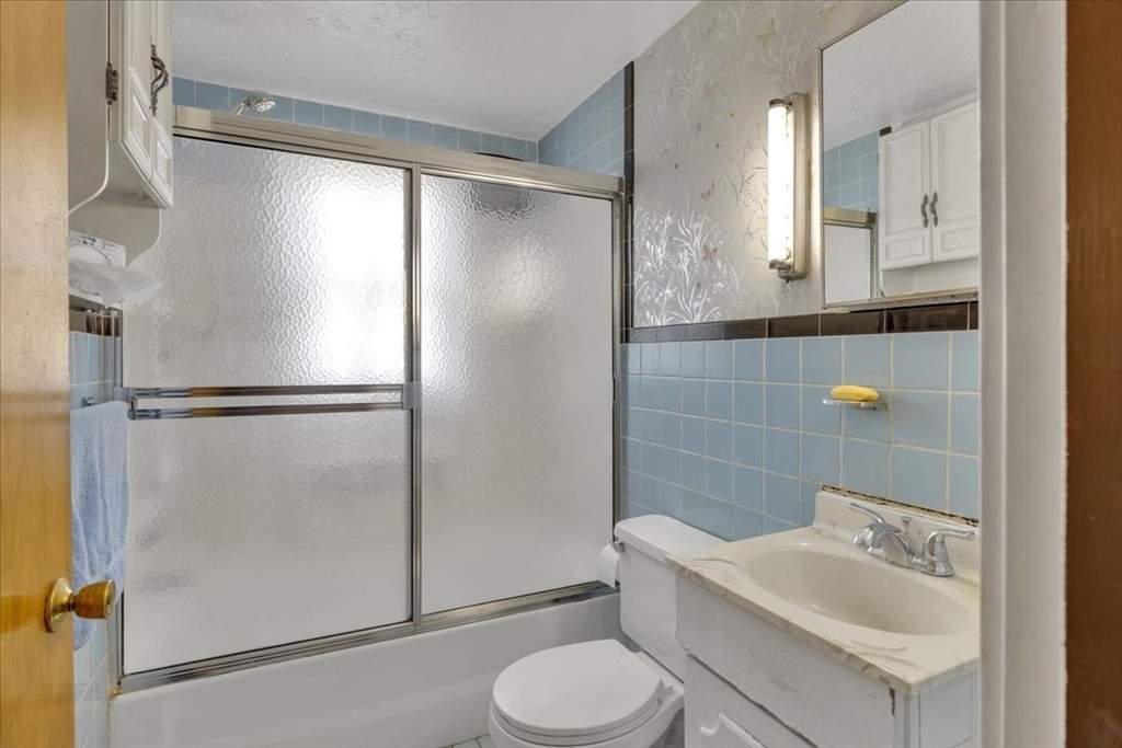 48 Bay State Cir
