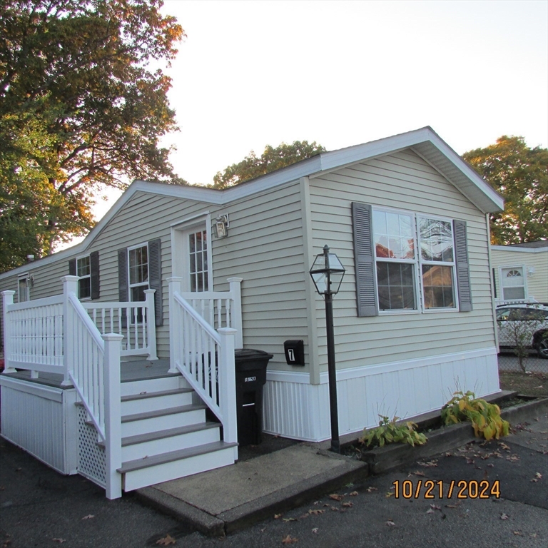 7 Stella Drive
