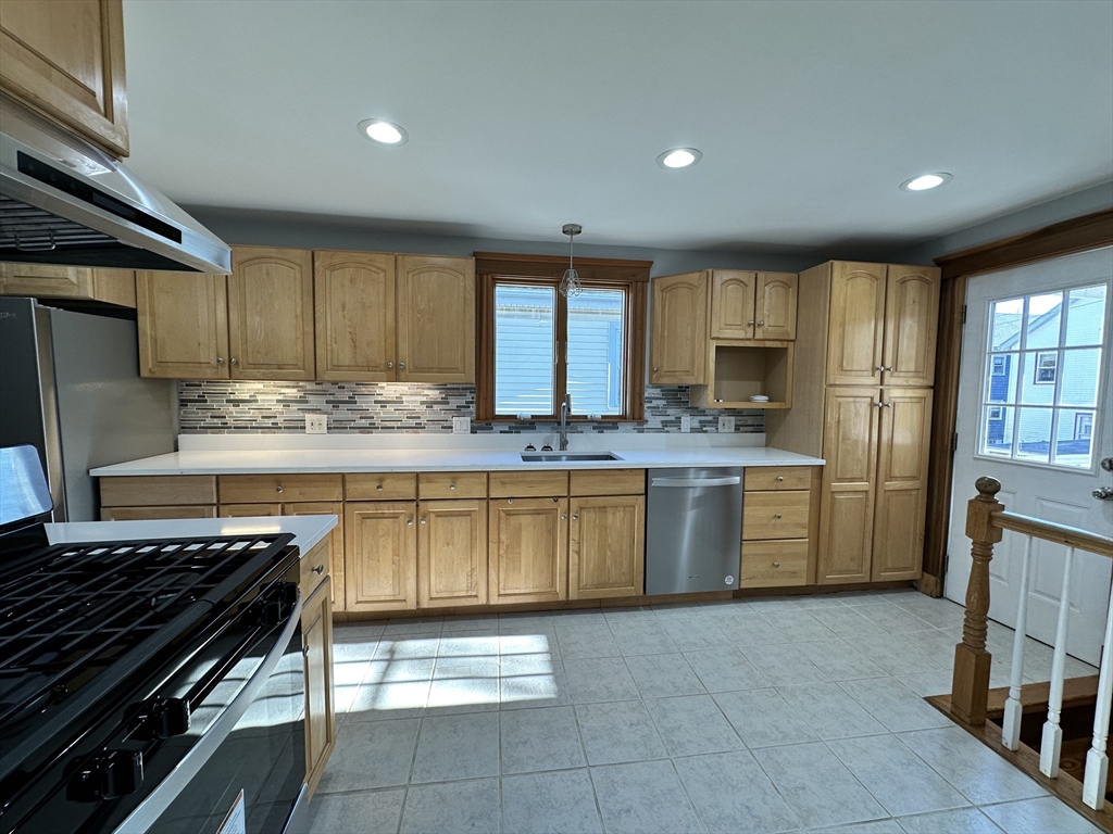 159 Boston Ave # 2