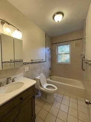22 Hall Place # 22