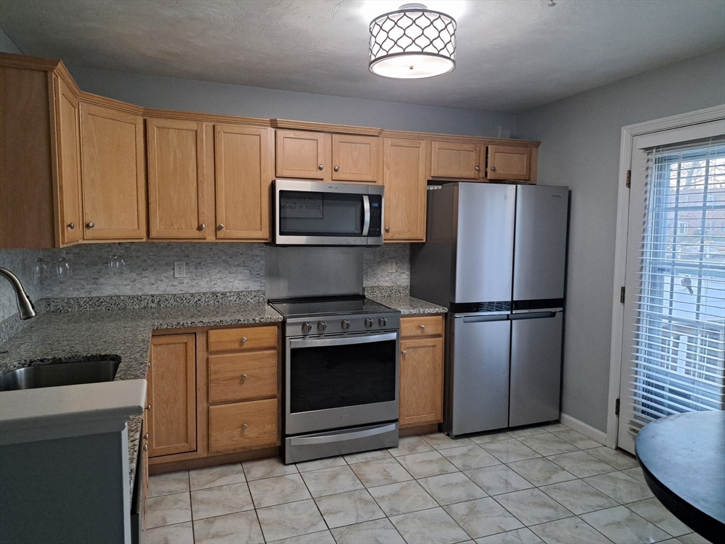 3 Boxberry Ln # 3