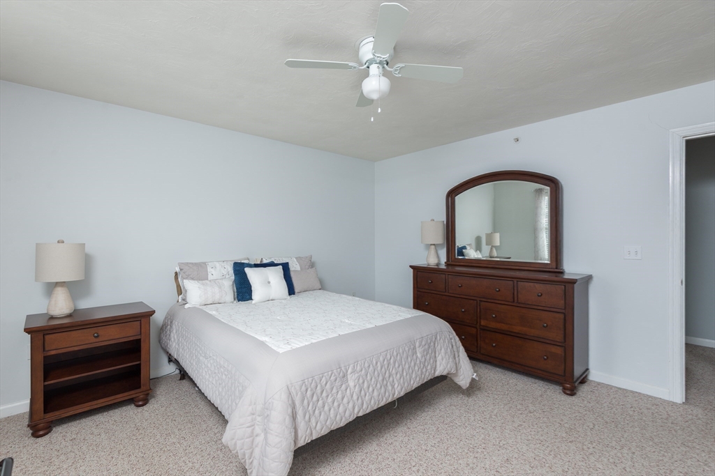 3 Boxberry Ln # 3