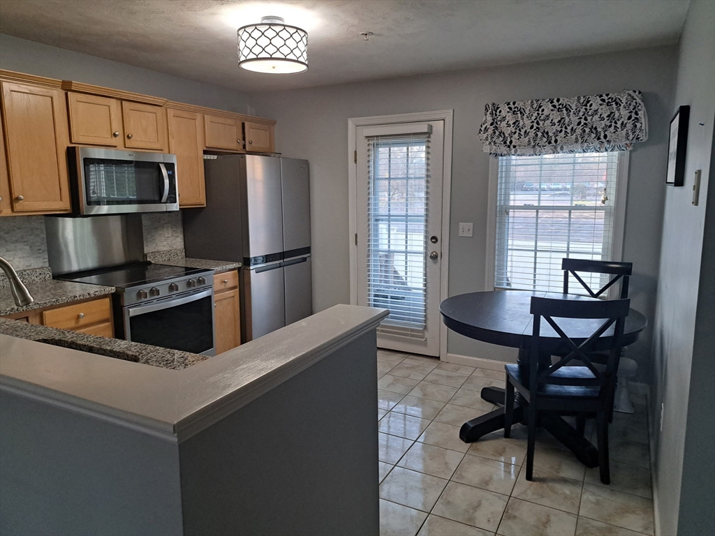 3 Boxberry Ln # 3