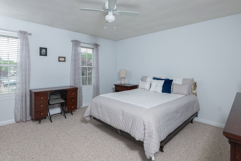 3 Boxberry Ln # 3