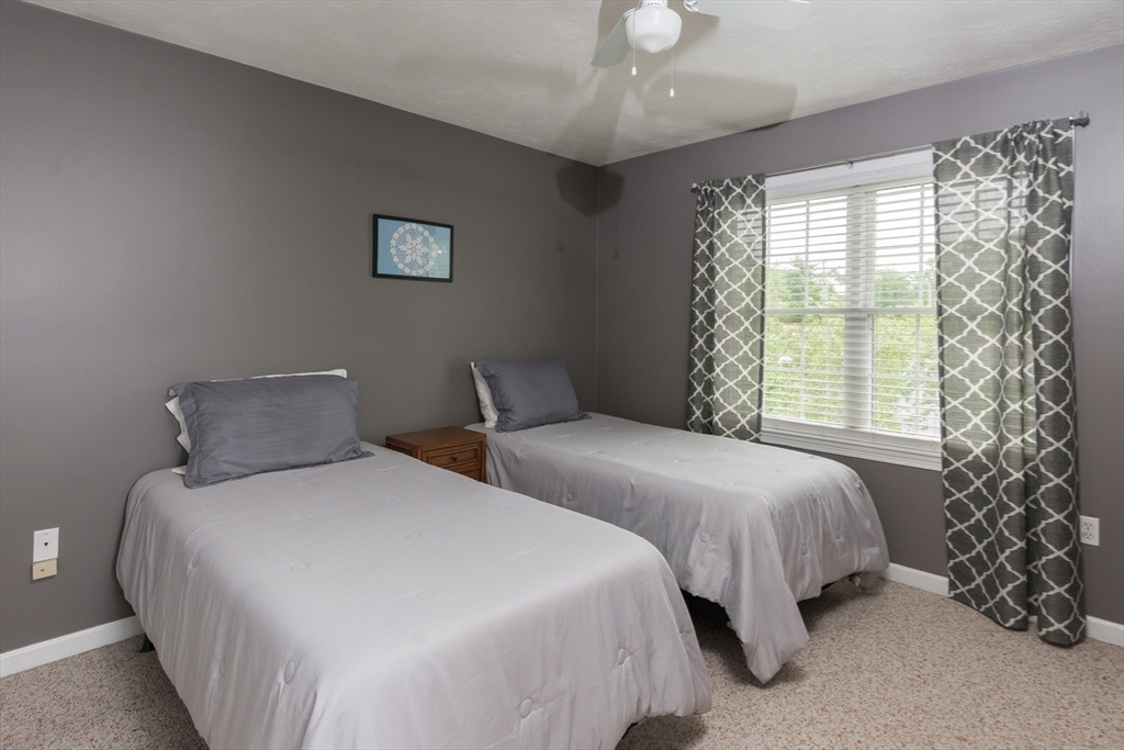 3 Boxberry Ln # 3