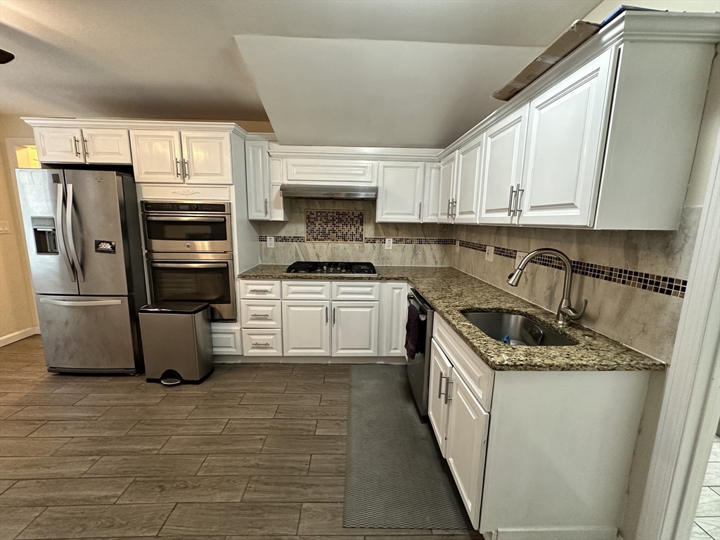 23 Tremont St # 23