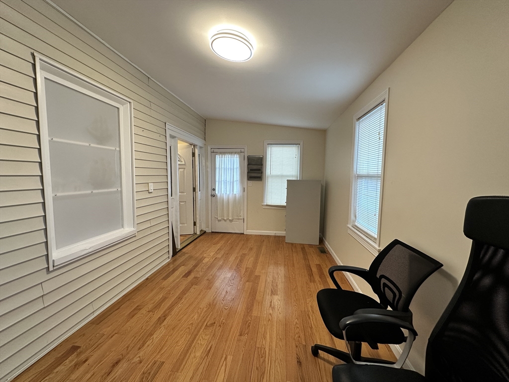 23 Tremont St # 23