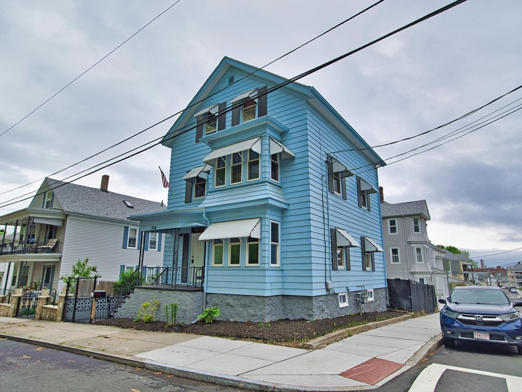 204 Hood St