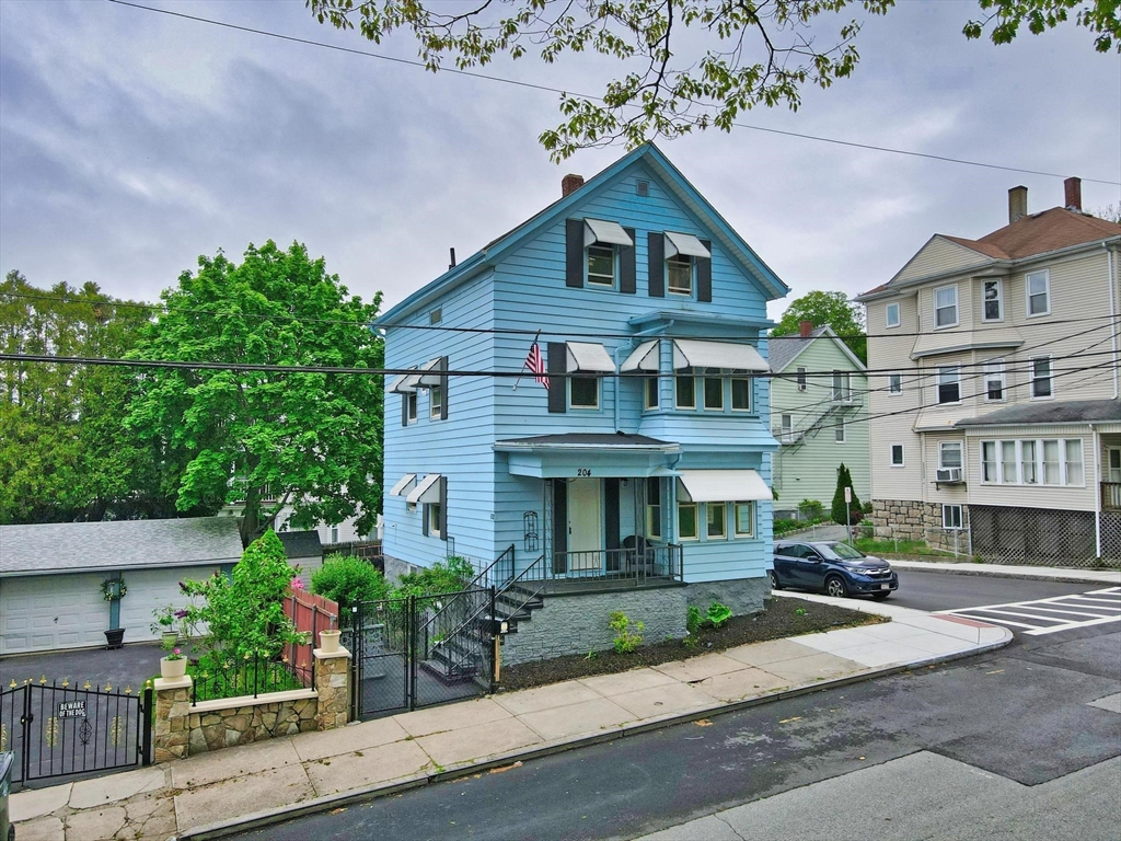 204 Hood St