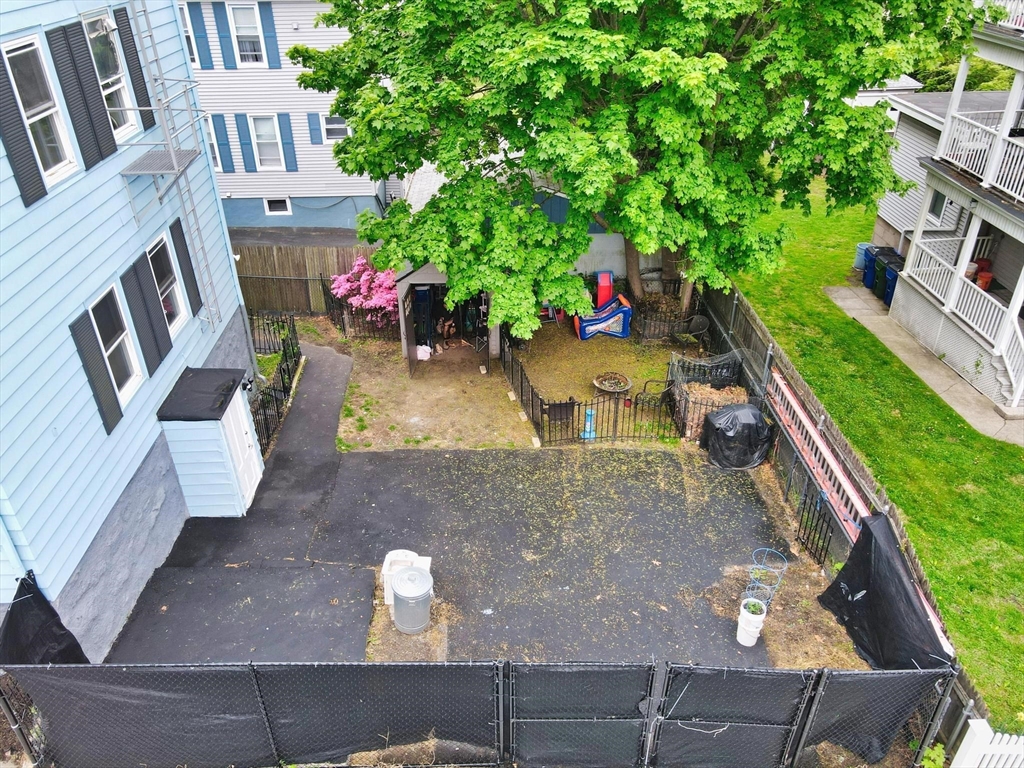 204 Hood St
