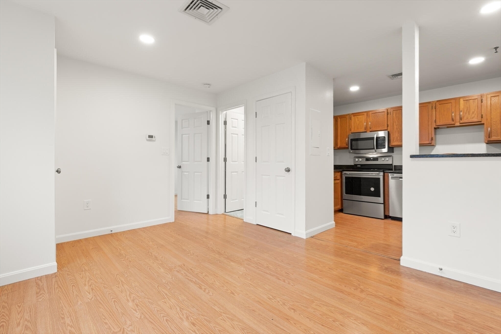 35 Prospect St # 109