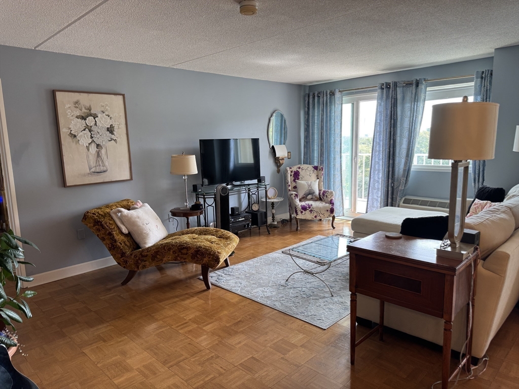 200 Cove Way # 819
