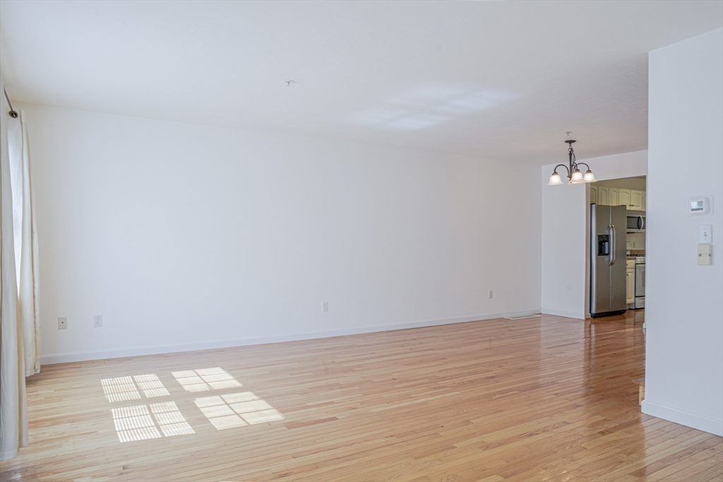 715 Thayer St # 715