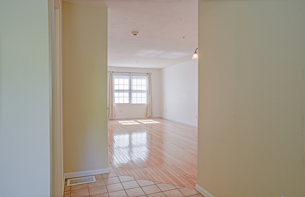 715 Thayer St # 715