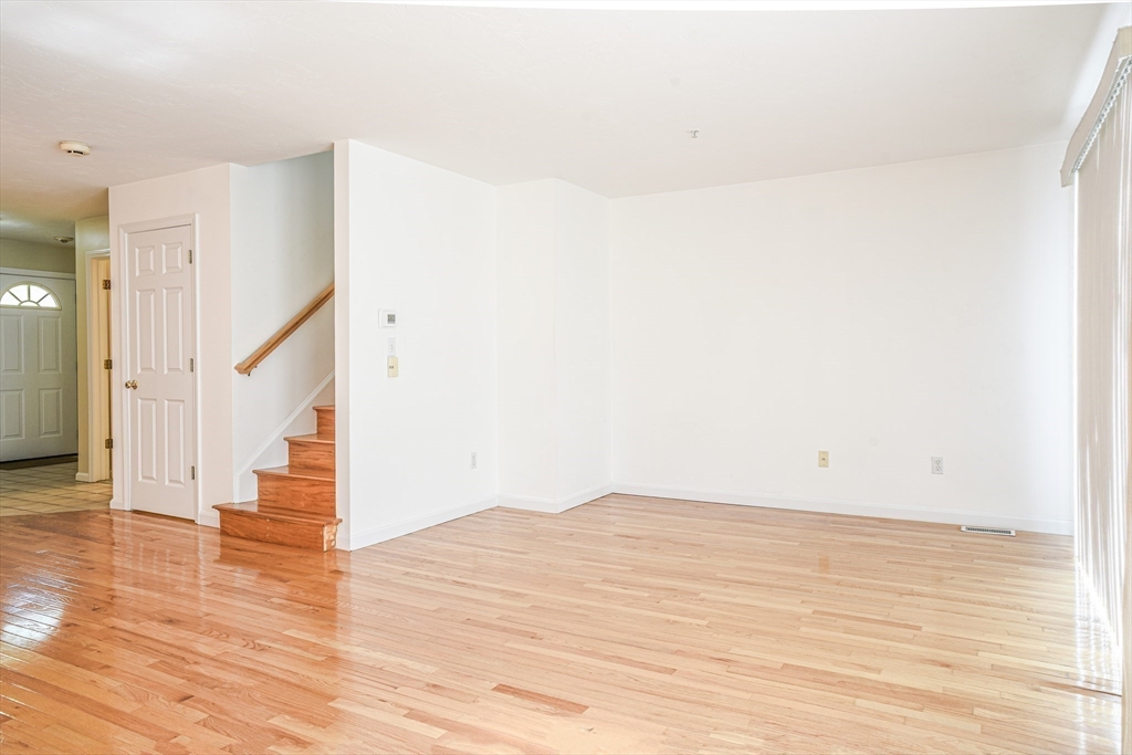 715 Thayer St # 715