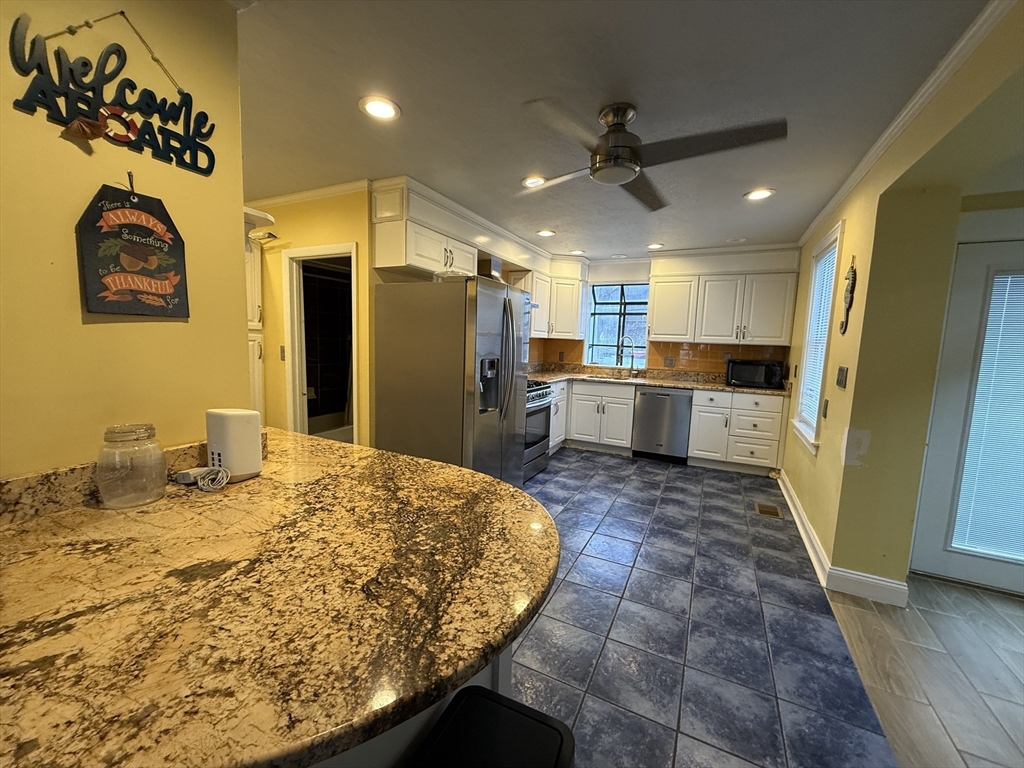 170 Neck St # 170