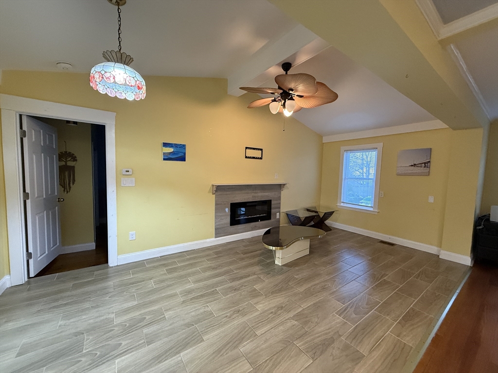 170 Neck St # 170