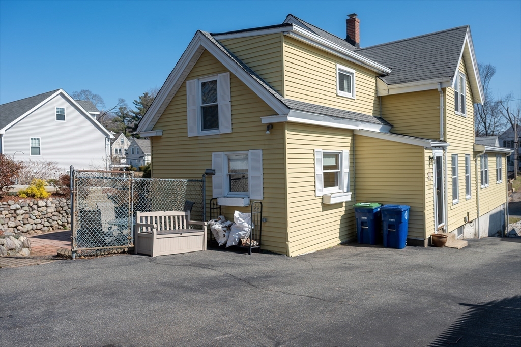 18 Hobart St