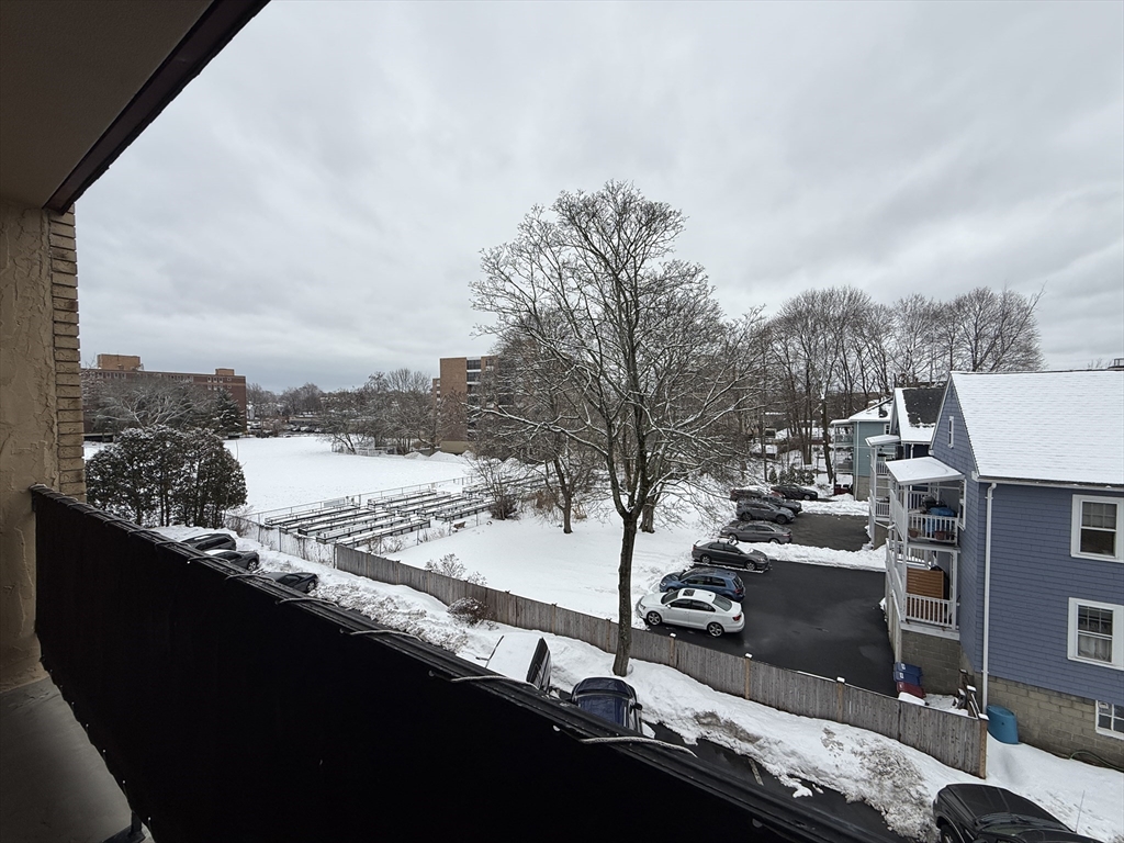 43-51 Albion St # C9