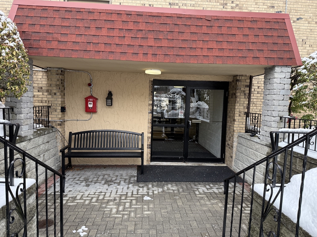 43-51 Albion St # C9