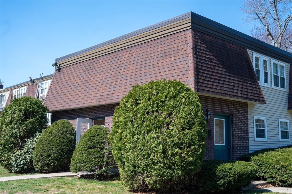 180 Main St # 2110
