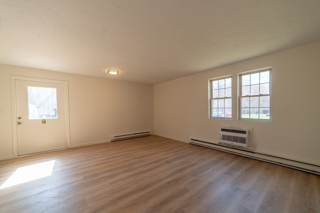 180 Main St # 2110