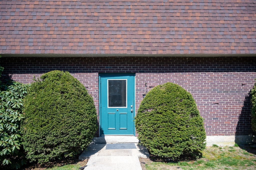180 Main St # 2110