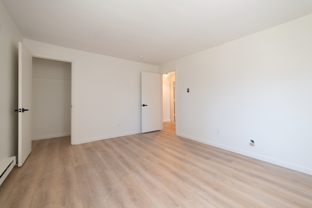 180 Main St # 2110