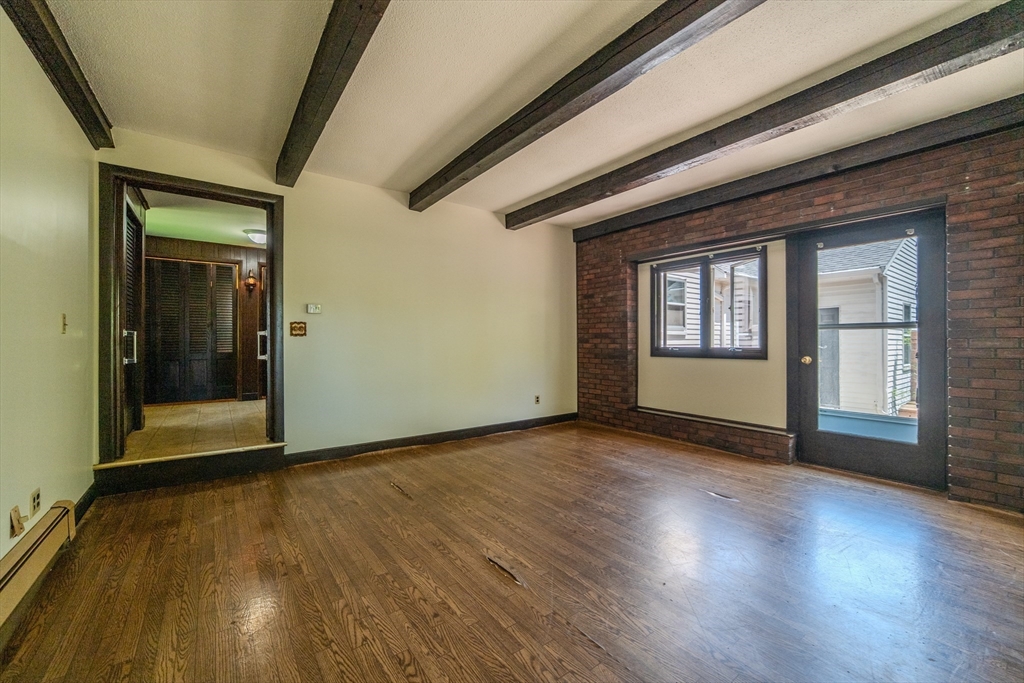 113 Oak St