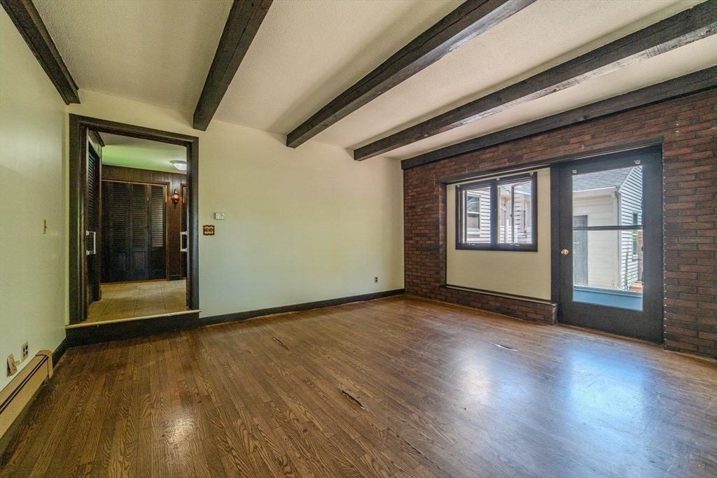 113 Oak St